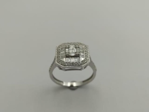 0.71 Karat Baget Pırlanta Yüzük - VZ17412 - KOÇAK DIAMOND